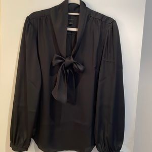 NWOT Ann Taylor black tie-front blouse, XL.